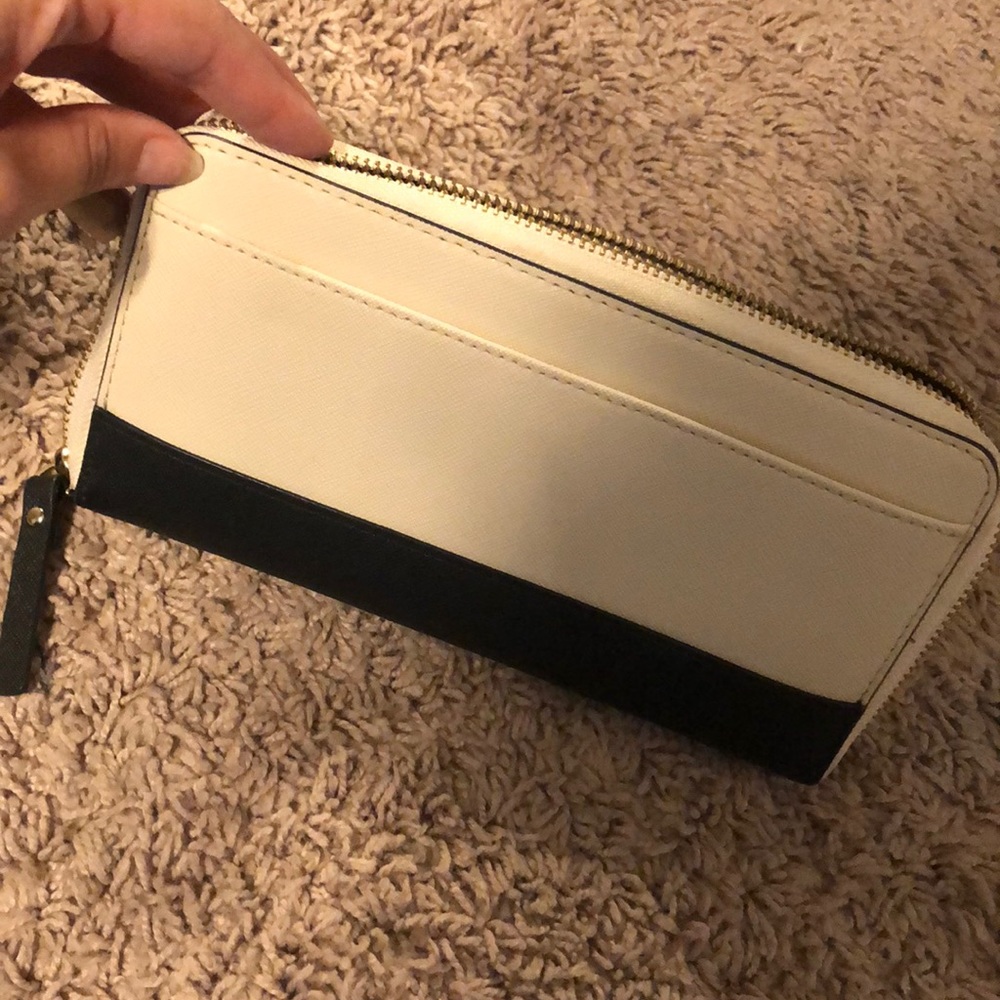 Wallet - Picture 3 of 3